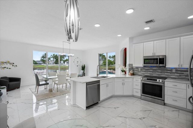 6445 Kirsten Way, Lake Worth, FL 33467