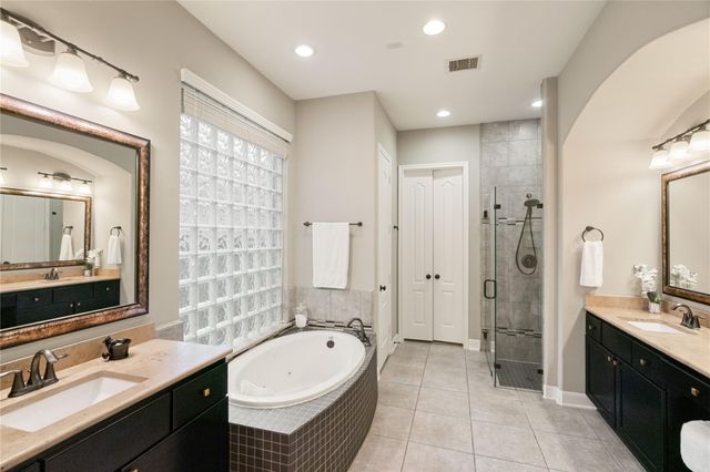 13851 Oak Fair Bend, Cypress, TX 77429