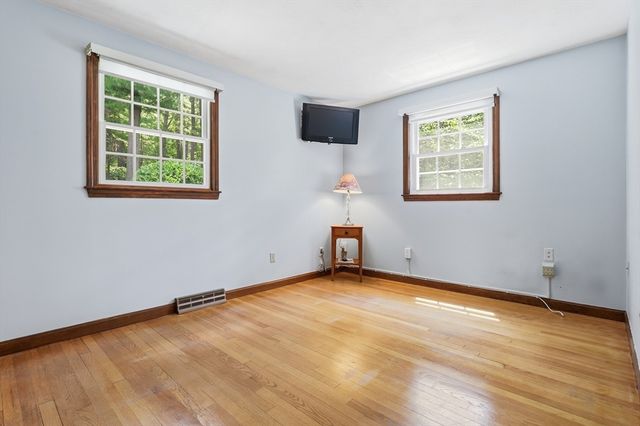 87 Depot Street, Westford, MA 01886