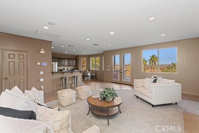 693 John Drive, Corona, CA 92879