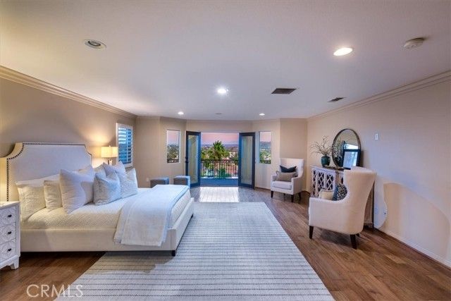 693 John Drive, Corona, CA 92879