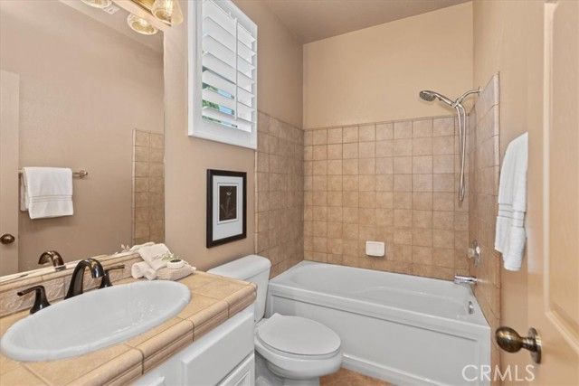 693 John Drive, Corona, CA 92879