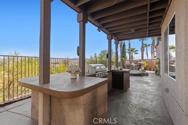 693 John Drive, Corona, CA 92879