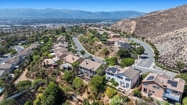 693 John Drive, Corona, CA 92879