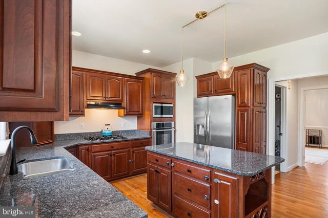 6106 CHALLEDON CIR, Mount Airy, MD 21771