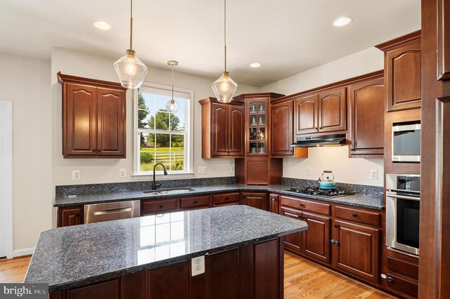 6106 CHALLEDON CIR, Mount Airy, MD 21771