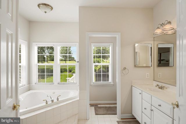 6106 CHALLEDON CIR, Mount Airy, MD 21771