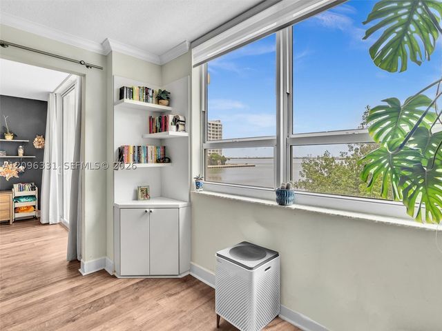 2000 N Bayshore Dr 220, Miami, FL 33137