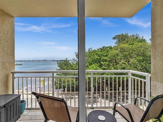 2000 N Bayshore Dr 220, Miami, FL 33137