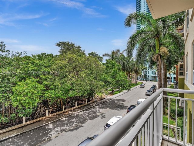2000 N Bayshore Dr 220, Miami, FL 33137
