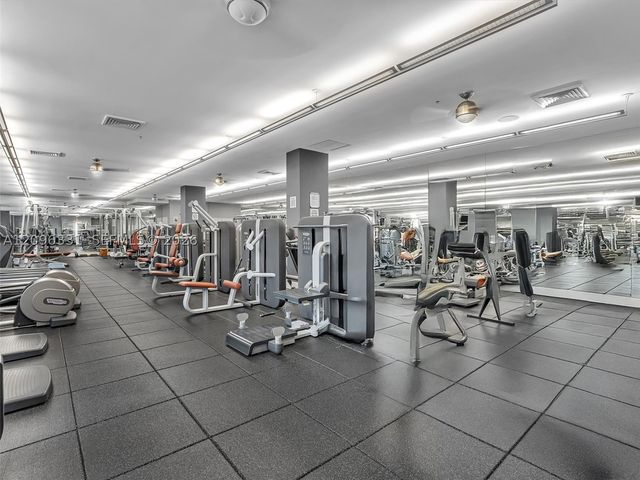 2000 N Bayshore Dr 220, Miami, FL 33137