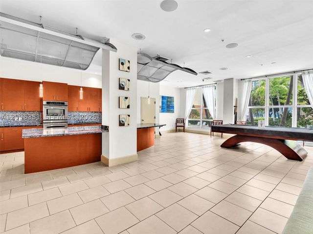 2000 N Bayshore Dr 220, Miami, FL 33137