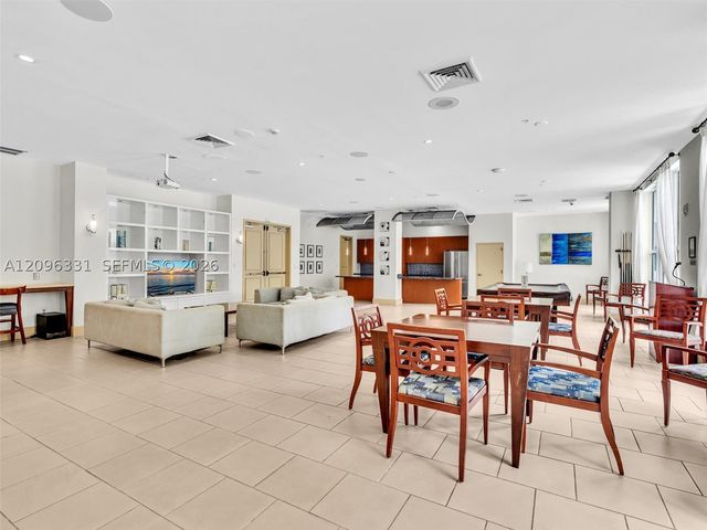 2000 N Bayshore Dr 220, Miami, FL 33137