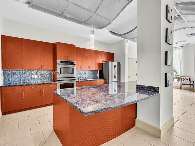 2000 N Bayshore Dr 220, Miami, FL 33137