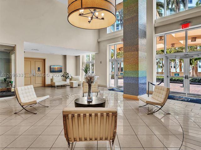 2000 N Bayshore Dr 220, Miami, FL 33137