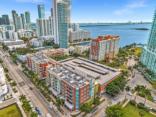 2000 N Bayshore Dr 220, Miami, FL 33137