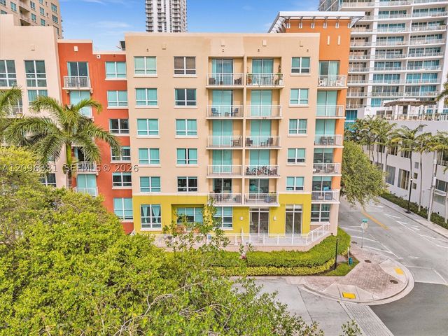 2000 N Bayshore Dr 220, Miami, FL 33137