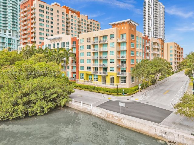 2000 N Bayshore Dr 220, Miami, FL 33137
