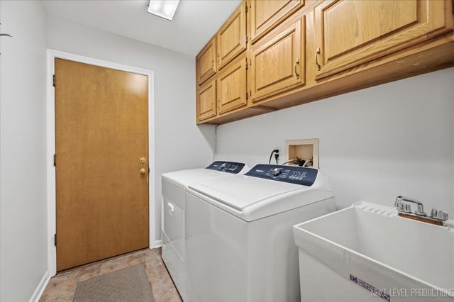 1841 Williamsburg Avenue, Geneva, IL 60134