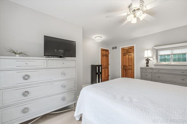 1841 Williamsburg Avenue, Geneva, IL 60134