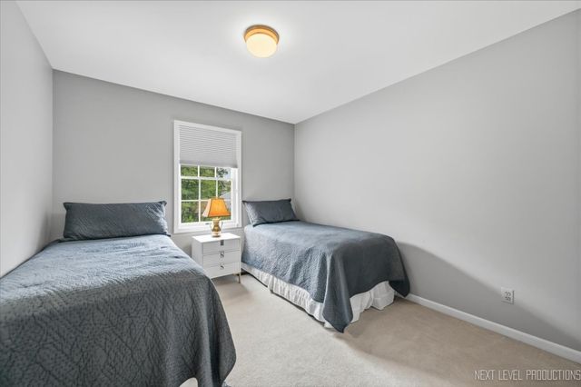 1841 Williamsburg Avenue, Geneva, IL 60134