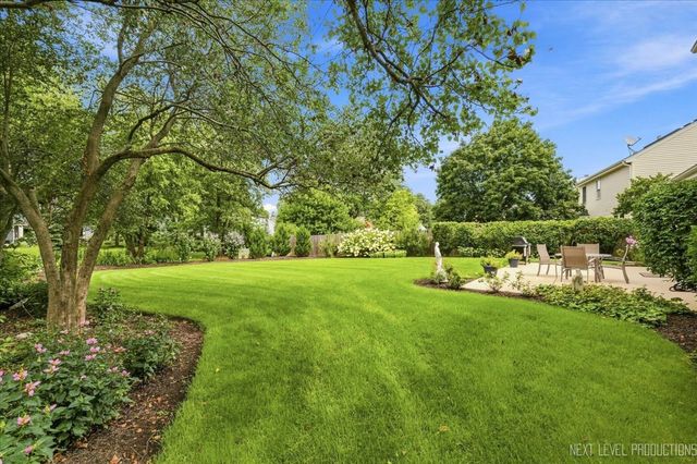 1841 Williamsburg Avenue, Geneva, IL 60134