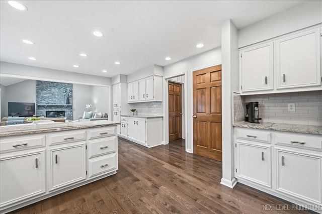 1841 Williamsburg Avenue, Geneva, IL 60134