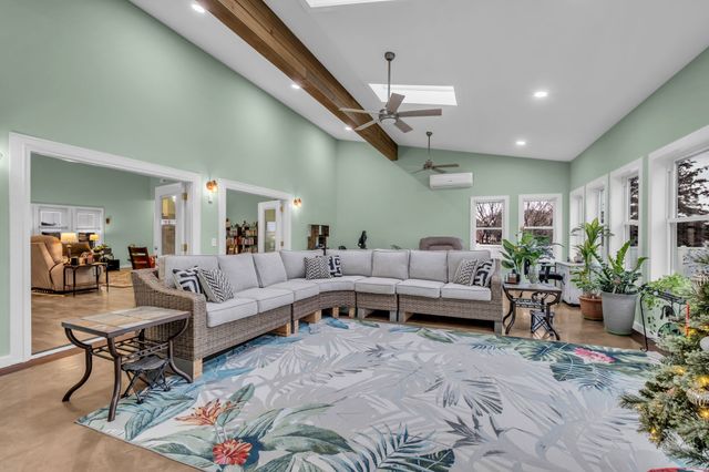 140 Spencer Springs Dr, Gallatin, TN 37066