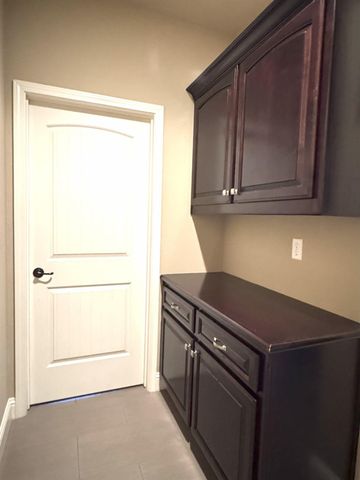 2158 Birmington Dr, Yuba City, CA 95991