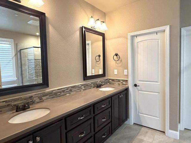 2158 Birmington Dr, Yuba City, CA 95991