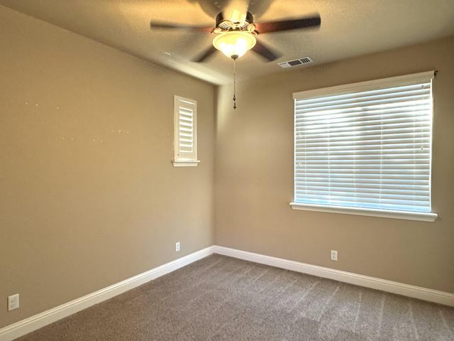 2158 Birmington Dr, Yuba City, CA 95991