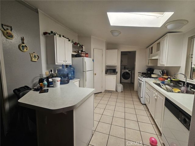 16600 Downey Avenue 27, Paramount, CA 90723
