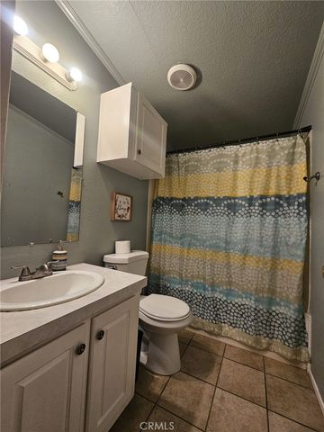 16600 Downey Avenue 27, Paramount, CA 90723