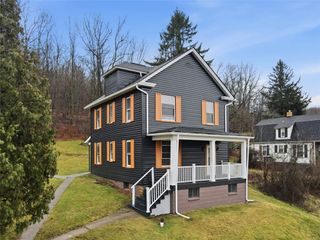 543 Johns Ave, Mcdonald, PA 15057