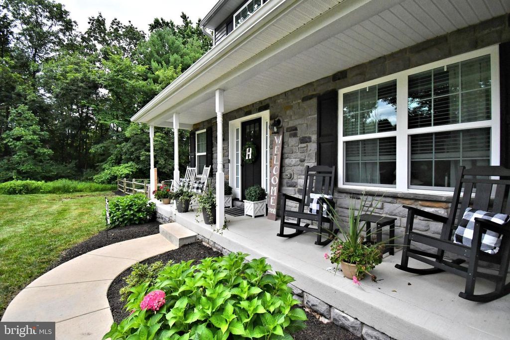 2312 LITTLE RD, Perkiomenville, PA 18074