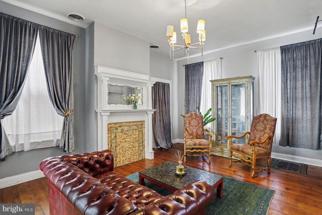 425 N QUEEN ST, Lancaster, PA 17603