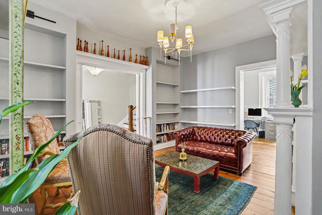 425 N QUEEN ST, Lancaster, PA 17603