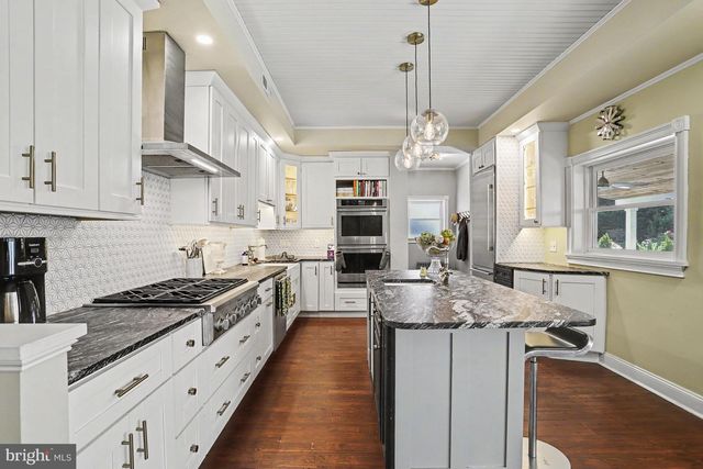 425 N QUEEN ST, Lancaster, PA 17603