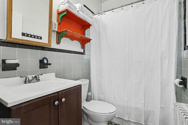 425 N QUEEN ST, Lancaster, PA 17603