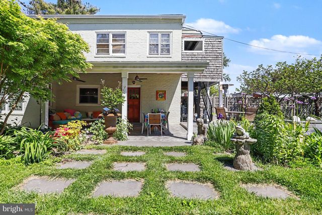 425 N QUEEN ST, Lancaster, PA 17603