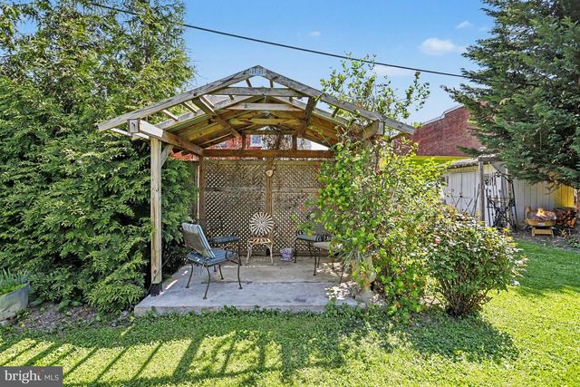425 N QUEEN ST, Lancaster, PA 17603