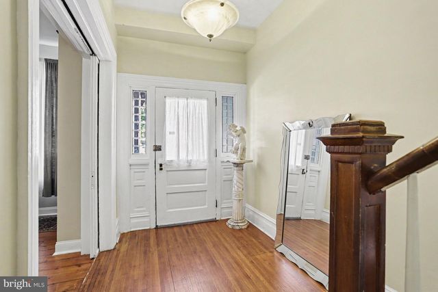 425 N QUEEN ST, Lancaster, PA 17603