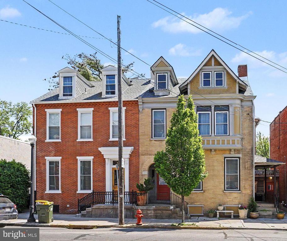 425 N QUEEN ST, Lancaster, PA 17603