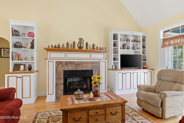 2816 St James Drive SE, Southport, NC 28461