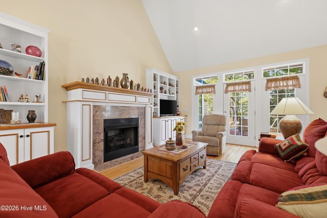 2816 St James Drive SE, Southport, NC 28461