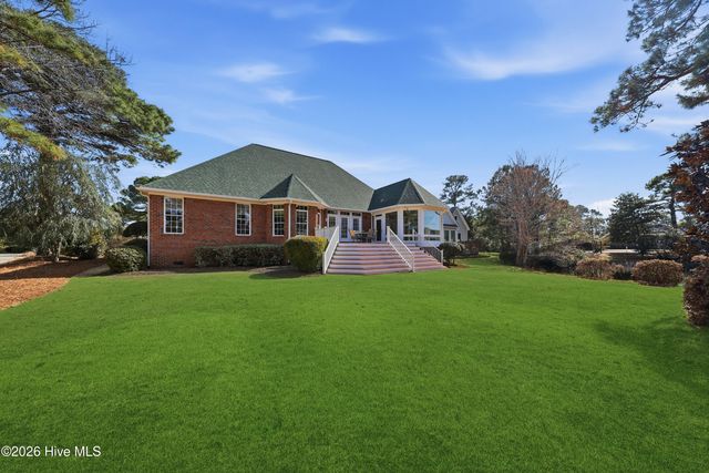 2816 St James Drive SE, Southport, NC 28461