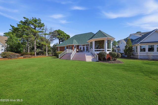 2816 St James Drive SE, Southport, NC 28461