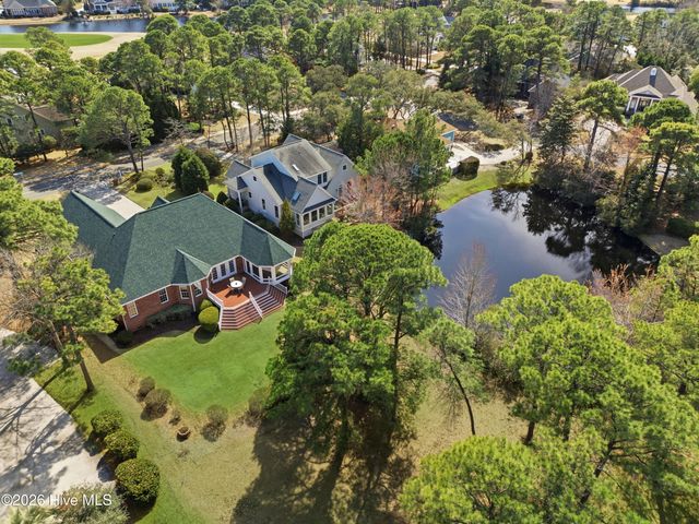 2816 St James Drive SE, Southport, NC 28461