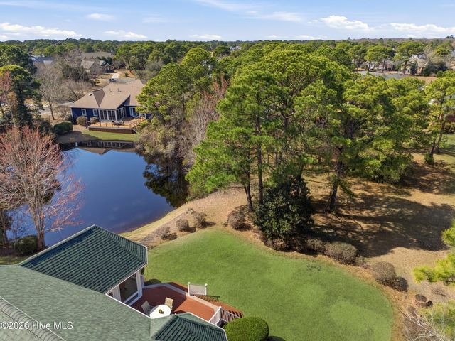 2816 St James Drive SE, Southport, NC 28461