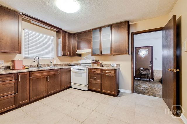 5105 Cordell Street, Savannah, GA 31405